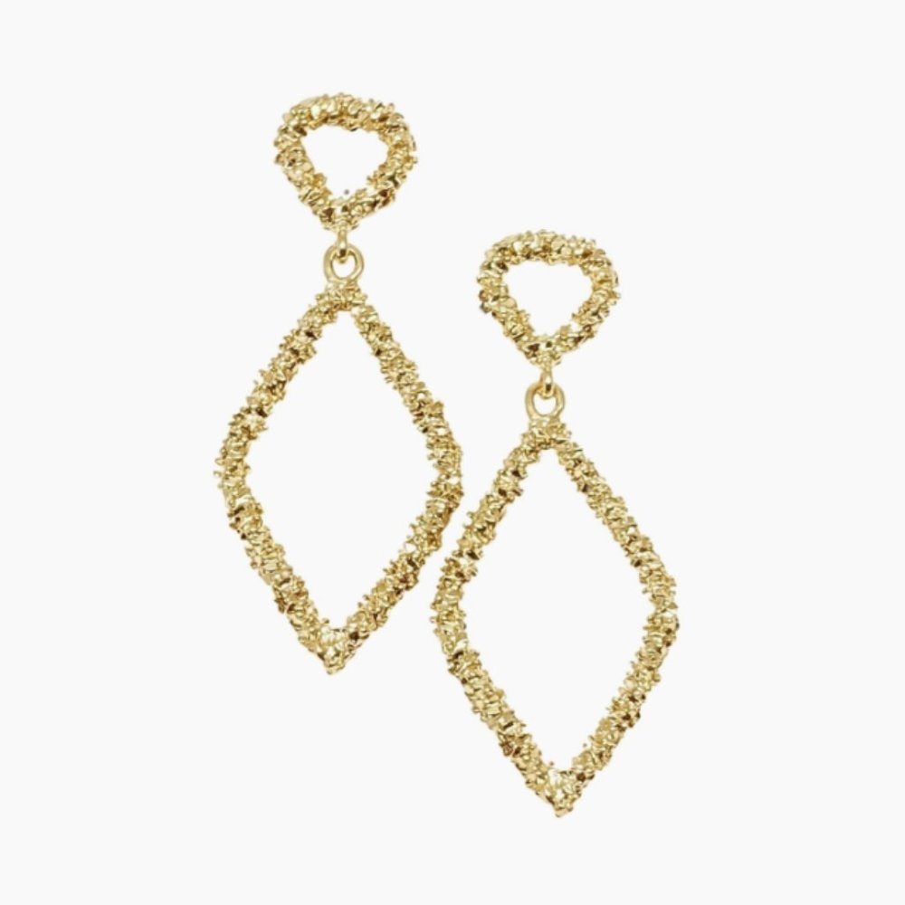 THE LUXE HAVEN Fawn Gold Clustered Earrings